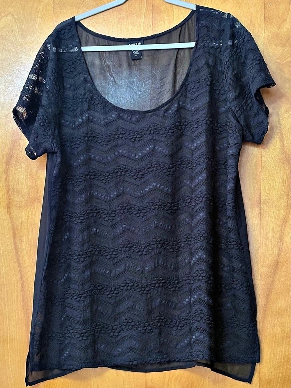 Torrid Black Geometric Sheer Tunic Size 2